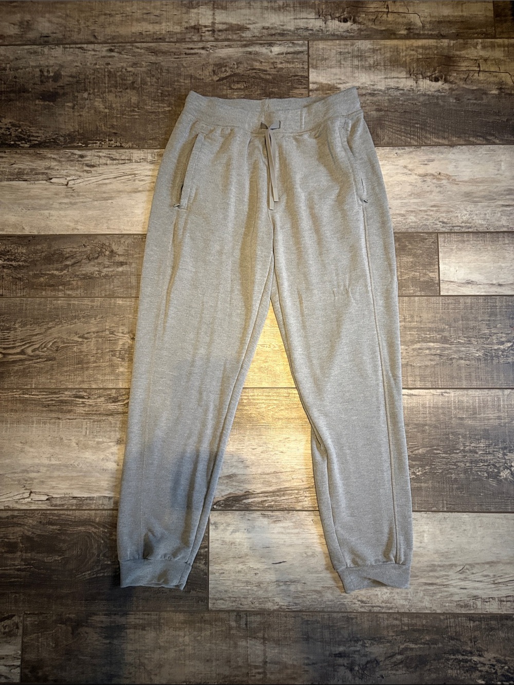 Old Navy Light Gray Men's Sweatpants Joggers with Drawstring